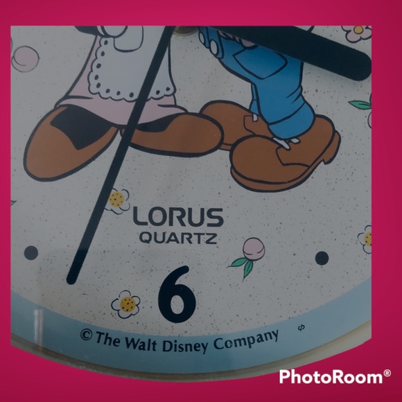 Vintage Disney Wall Clock featuring Mickey and Minnie - Picture 3 of 4